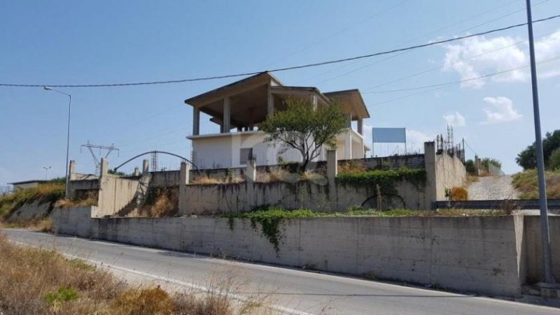 Venerato Kreta, Venerato: Einfamilienhaus im Rohzustand zu verkaufen - Rohbau Haus kaufen